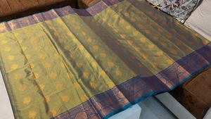 Banarasi Buta Silk Saree 💜