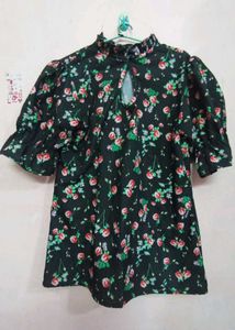 Black floral Top