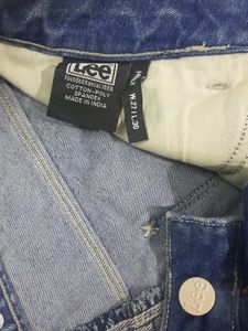 Lee Jeans_ women_ Size - 27 -28 Inches