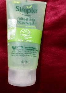 Simple Refreshing Facial Wash