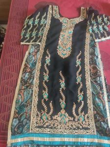 Elegant Embroidered Kurta