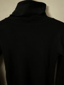 Ribbed Turtle Neck Pullover