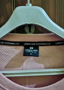 Pink T-shirt  ( Bisexual )