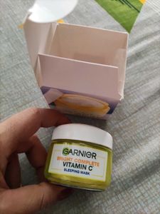 Garnier Vitamin C Sleeping Mask