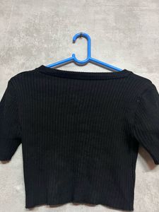 Black Ribbed Crop Top