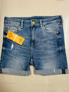 Women’s Denim Shorts – Regular Waist, Size 28/30