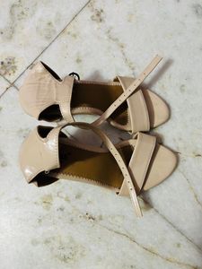 Toshina Women Beige Heels Sandal