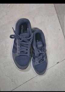 Adidas Sneakers