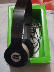lowest price deal brand new wired headphone just rs 380 only price fixed isse Kum nahin hoga for more gadgets follow my profile