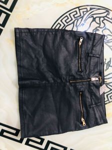 leather skirt