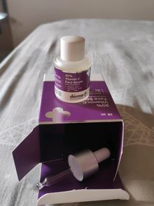 The Derma Co 20% Vitamin C Face Serum