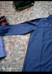Patterned Blue Formal Shirt Size 40