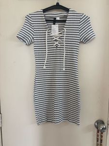 H&amp;M LACING-DETAIL BODYCON DRESS