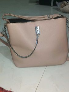 Cute Crossbody Bag with Chain Detail