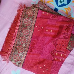 Beautiful Red Saare