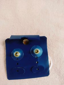 Colour:Rose Gold . Earings