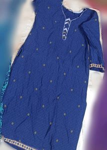 Selling Kurtis In Combo