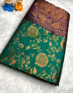 Emerald Green &amp; Gold Banarasi Silk Saree