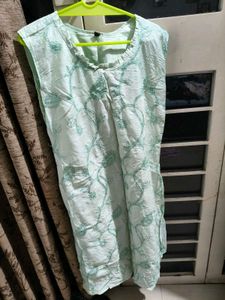Embroidered Kurta Pant And Dupatta Set