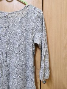 Elegant Embroidered Kurta