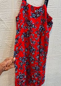 🇬🇧 Tommy Hilfiger Imported Floral Dress