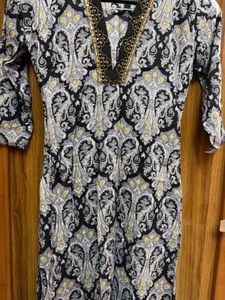 Paisley Print kurti