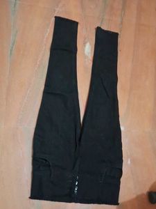 Black High-Waisted Jeans