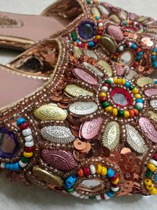 Women Multi Color Ethnic Juttis