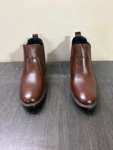 MEN&#39;S LEATHER BOOTS