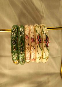 Floral Trendy vintage enamel kadaa/ bangle afforda