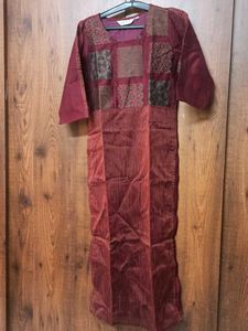 Women Maroon Kurta