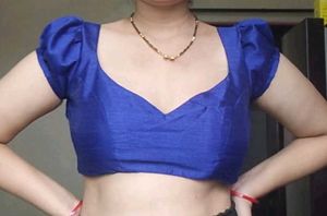 mini puff sleeve backless blouse(padded)