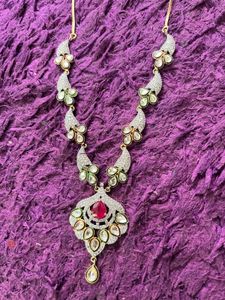 AD Elegant Kundan Necklace &amp; Earring Set