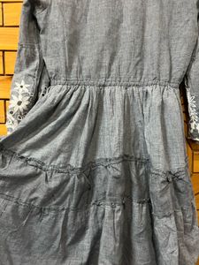 Women Grey Embroidered Kurta