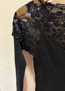 Lace Trim Long Sleeve Top