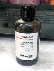 Minimalist Glycolic Acid 08% Exfoliating Liquid