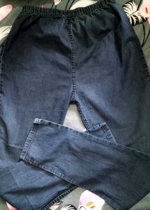 Comfortable Denim Pants (Jeggings)