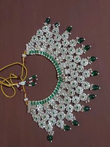 Elegant Green Jewelry Set