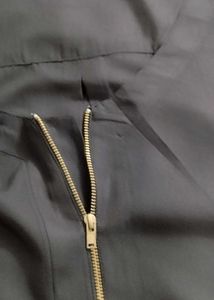 Black Zipper Detail Top