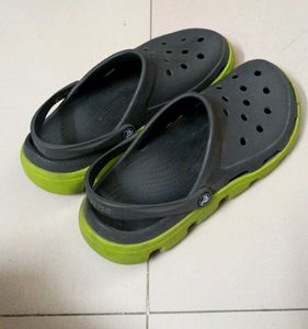 (Original) Crocs Clogs - Comfortable &amp; Stylish