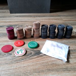 Set Of 62 Carrom Coins + 4 Strikers + Boric Powder