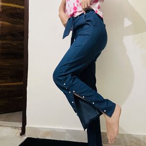 Stylish Denim Pearl Embellished Jeans