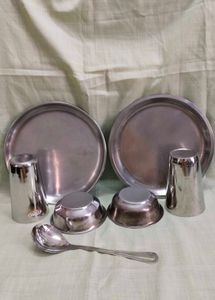 Dinnerware Set