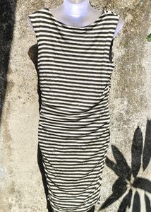 9E. BLACK AND NUDE SEXY BODYCON