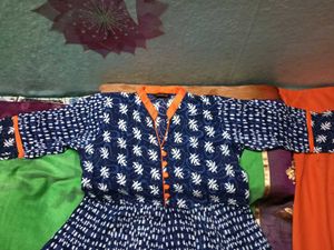 GentlyUsed Blue &amp; White Printed AnarkaliKurti+Chud
