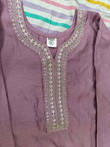 (New)Elegant Mauve Embroidered Kurta