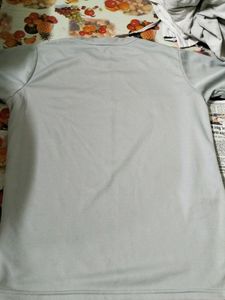 EPPE TSHIRT GREY COLOUR LIKE NEW  M Size