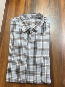 Men's Plaid Button-Down Shirt