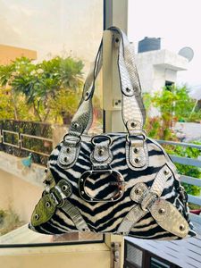 Guess animal zebra print furr Vintage Bag