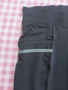 Black Sporty Yoga Pants